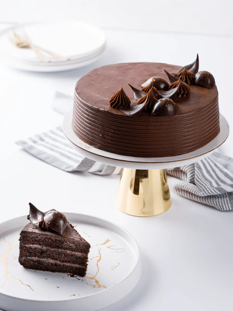 Nutella Chocolate Cake: A Rich and Decadent Delight for Every Celebration in Dhaka