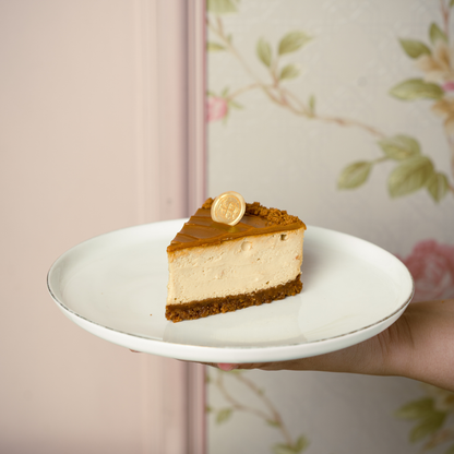 Biscoff cheesecake slice